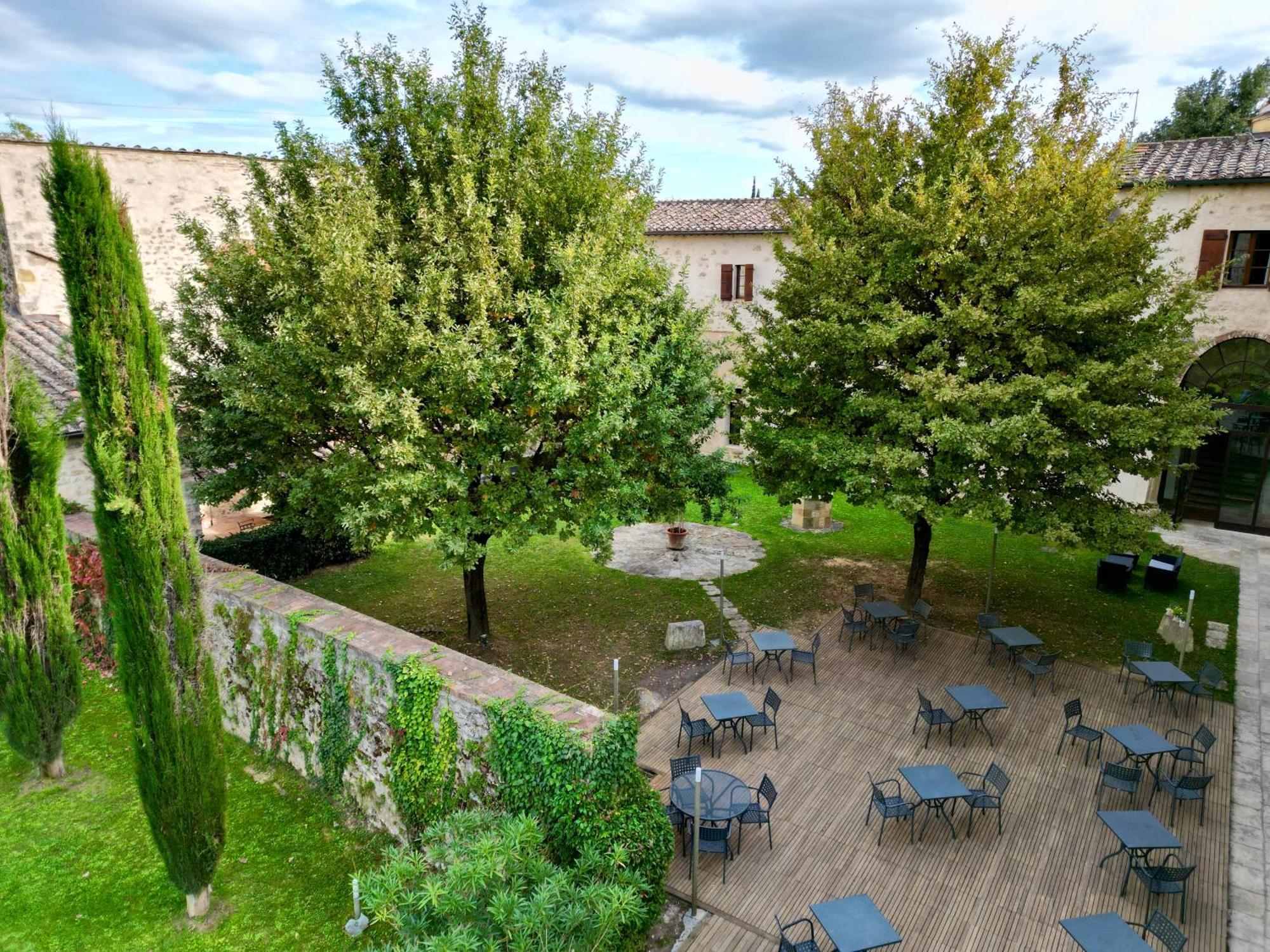 Relais Della Rovere Колле-ди-Валь-д'Эльса Экстерьер фото